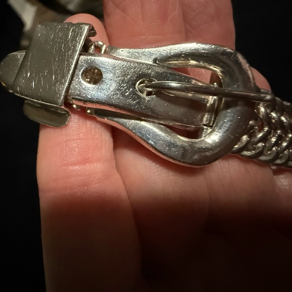 Uniquely Gorgeous 925 Sterling Silver Chain Buckle Bracelet - Picture 8 of 10